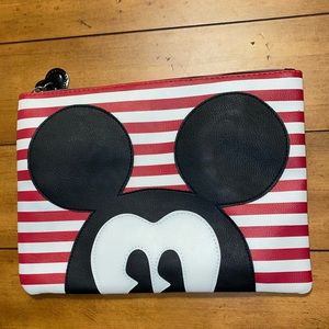 Red & white striped Mickey Mouse clutch purse. NWOT. Cute Mickey zipper pull